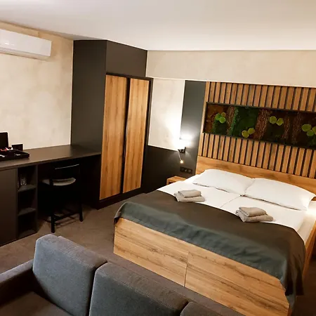 Hotel Kras Jedovnice Exteriér fotografie