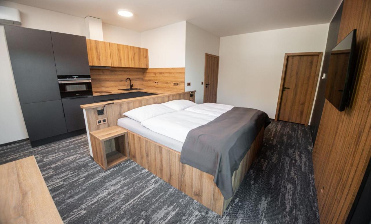 Hotel Kras 4*
